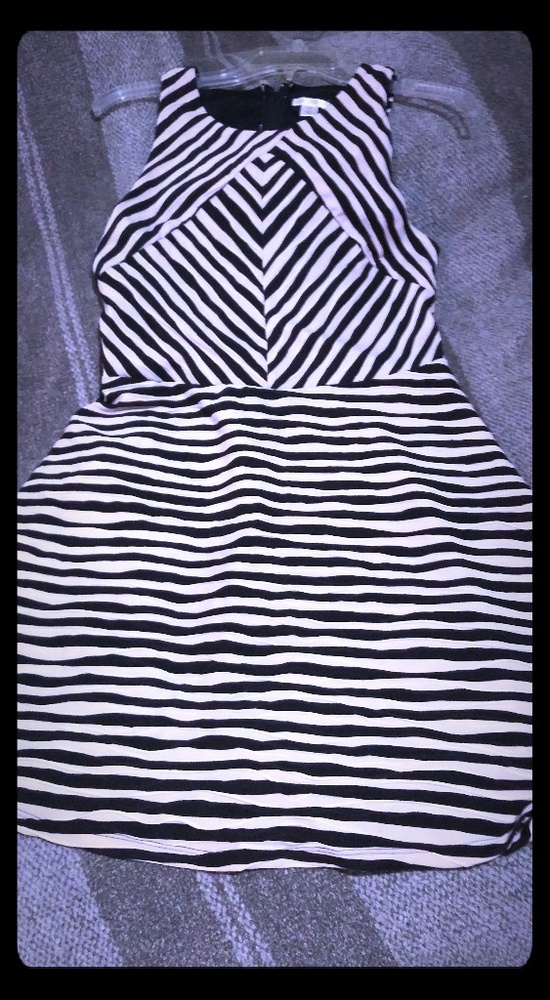 Girls striped dress size large